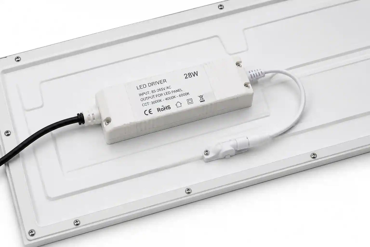 Zadní strana LED panelu SRP 28W s driverem — napájení 85-265V AC, LED čip Tsong